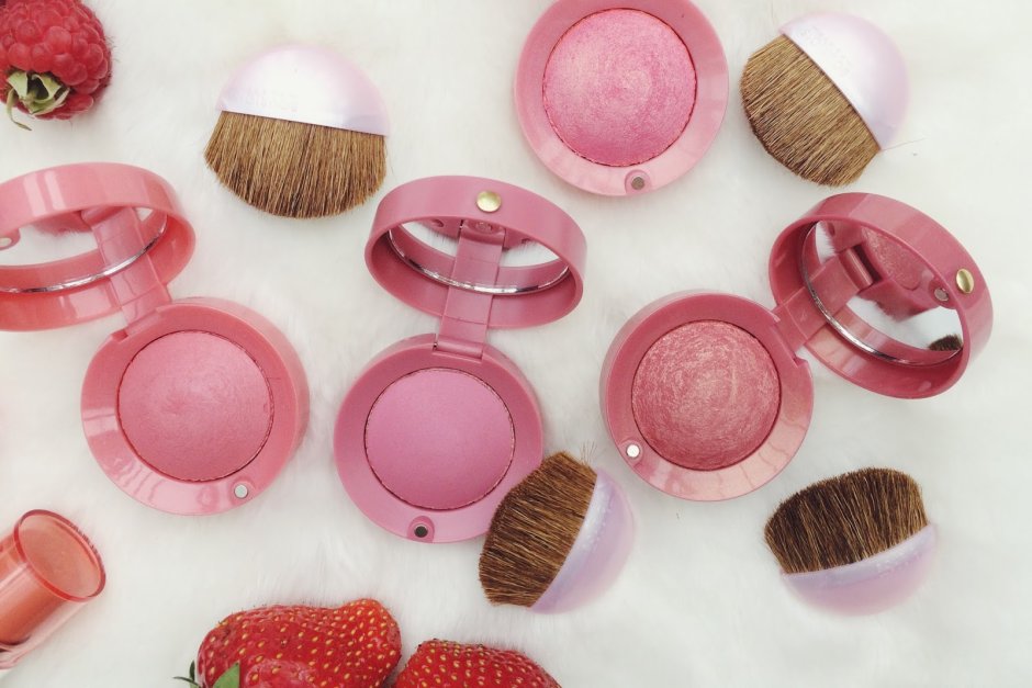 Bourjois румяна Blusher свотчи