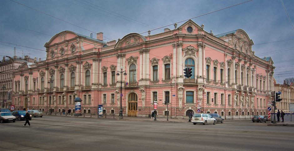 Дворец Белосельских-Белозерских в Санкт-Петербурге дубовый зал