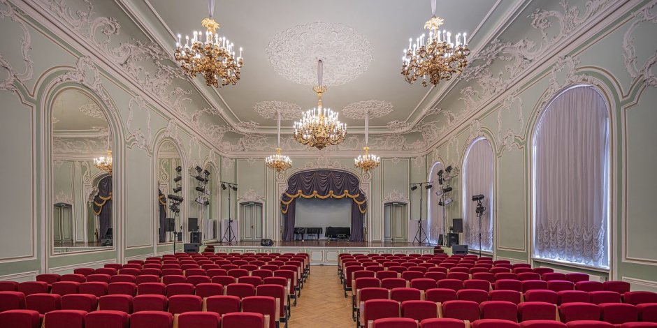 Дворец Белосельских-Белозерских концертный зал