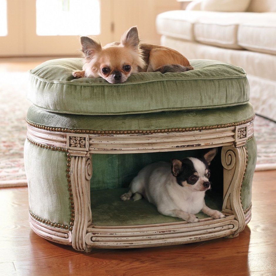 Кроватка для маленькой собачки