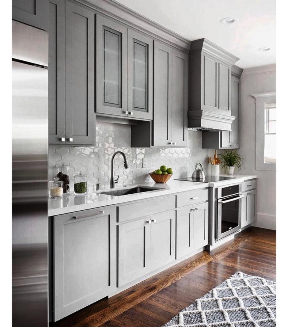 Белая кухня Неоклассика икеа