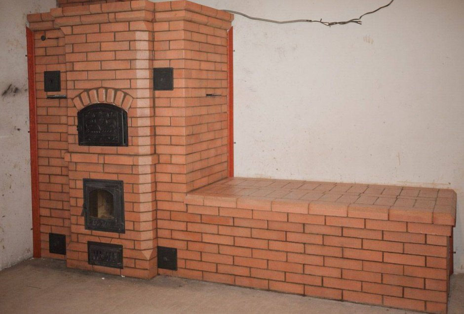 Печь для дома из кирпича с плитой