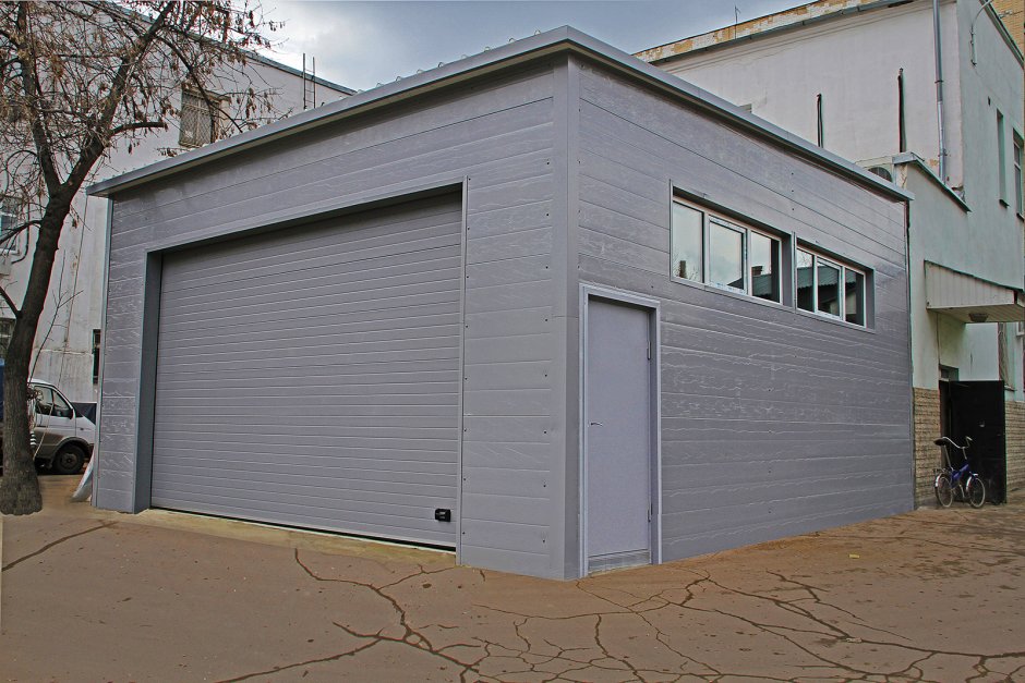 Монолитный двухэтажный гараж