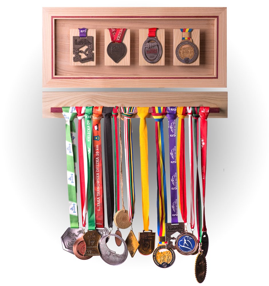 Спортивные медали на стене