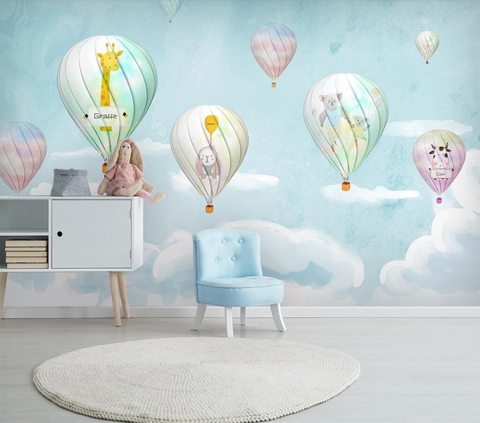 Воздушный шар на стене в детской