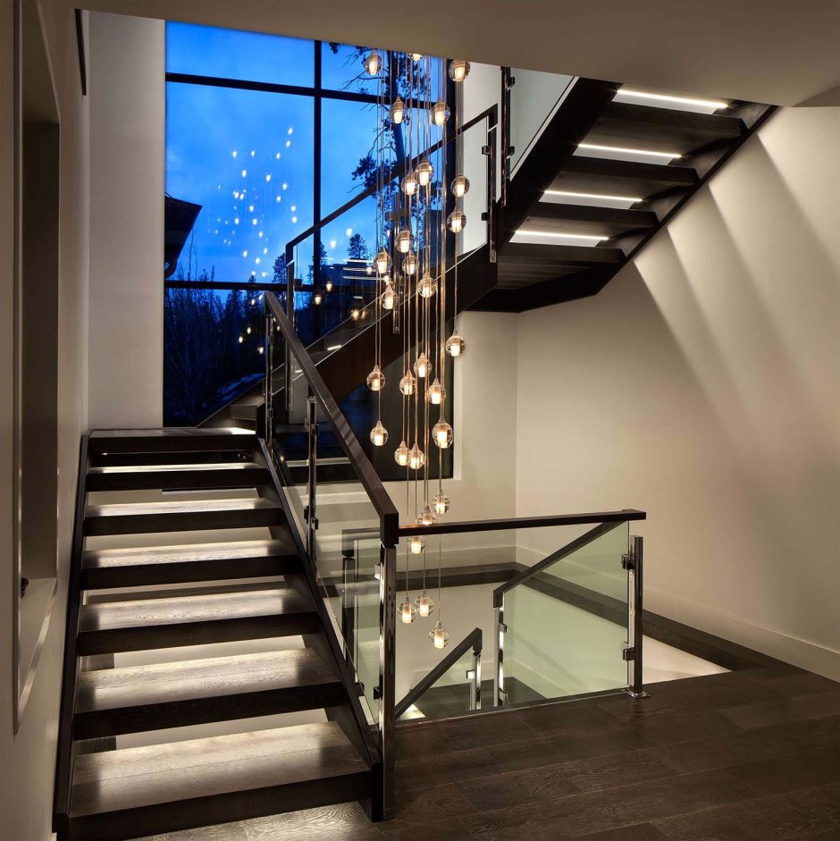 Подсветка лестницы в стиле лофт