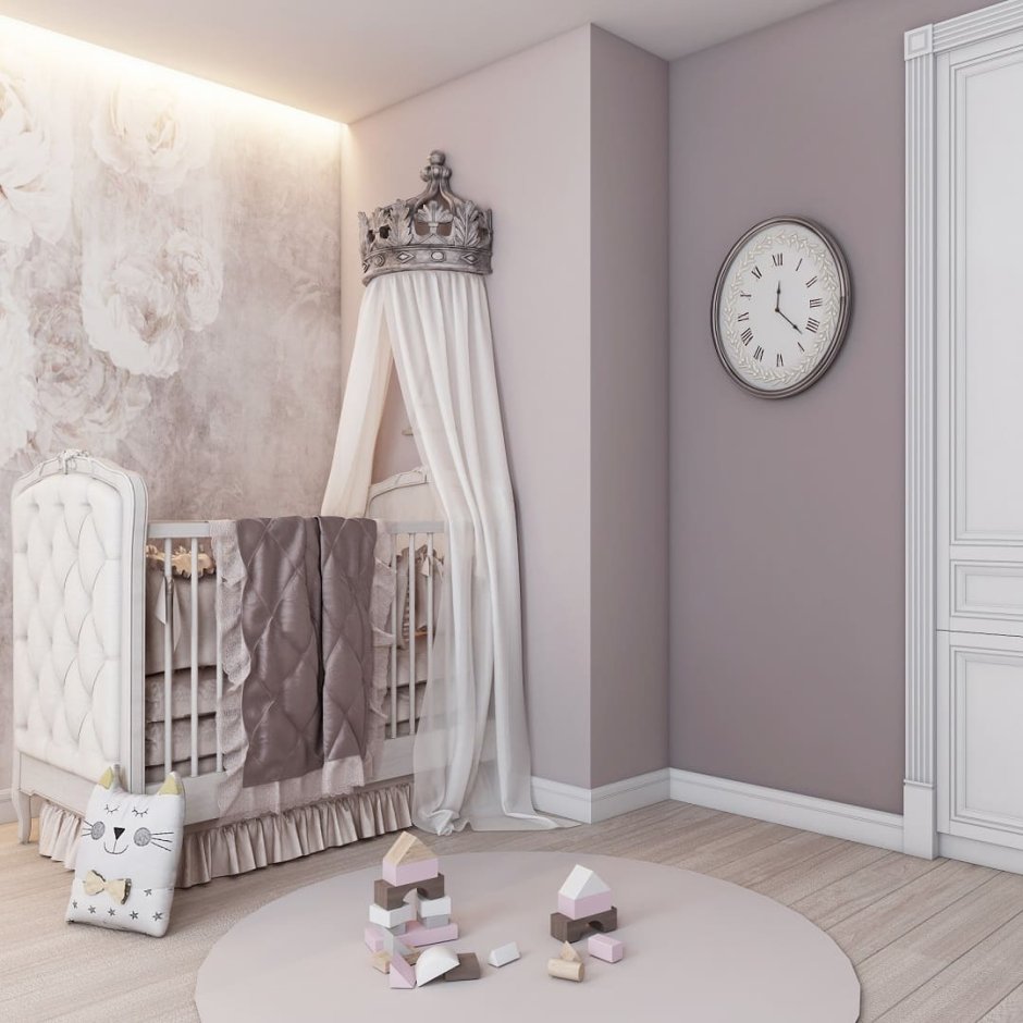 Молдинги в интерьере коридора