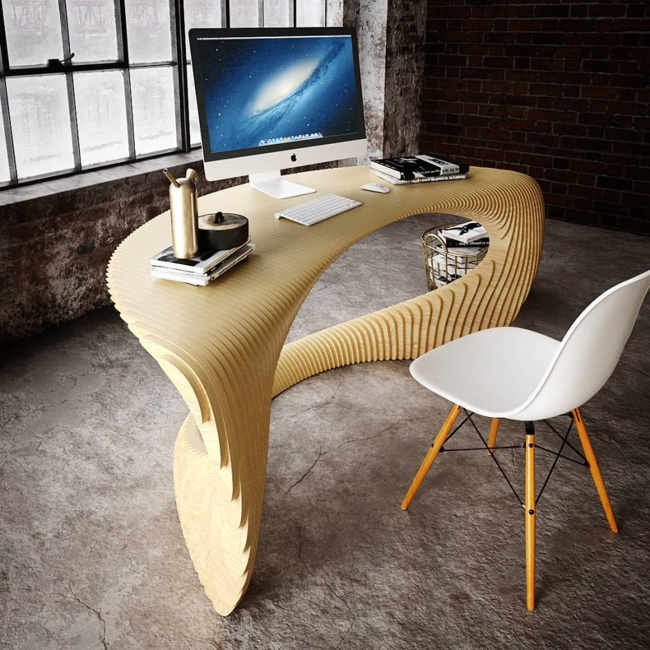 Дизайнерский стол из фанеры
