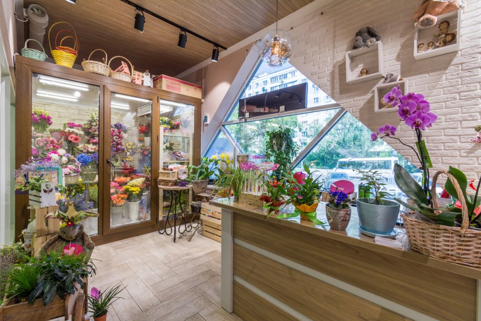 Маленький цветочный магазин