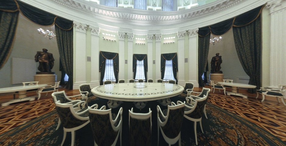 Сенатский дворец Московского Кремля внутри