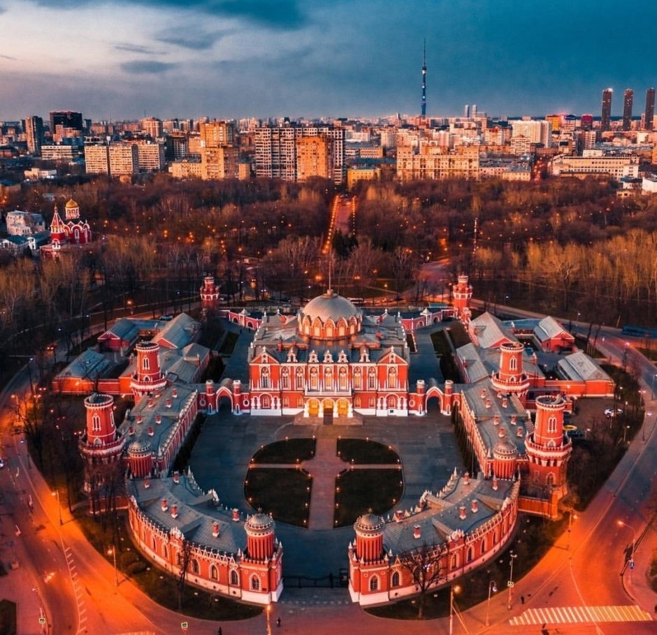 Петровский путевой дворец в Москве ЗАГС