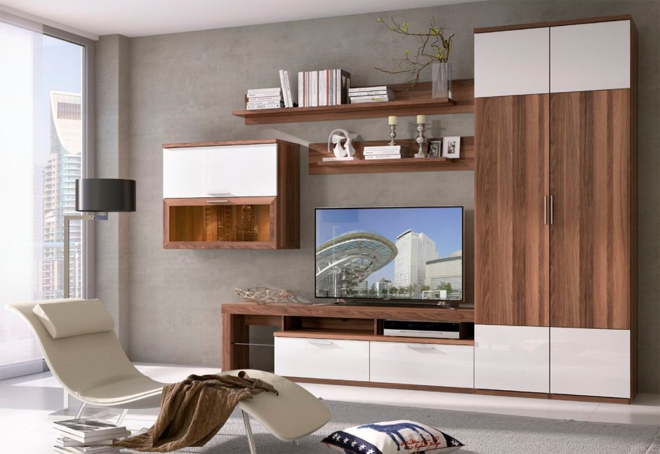 Телевизор в шкафу в классическом стиле