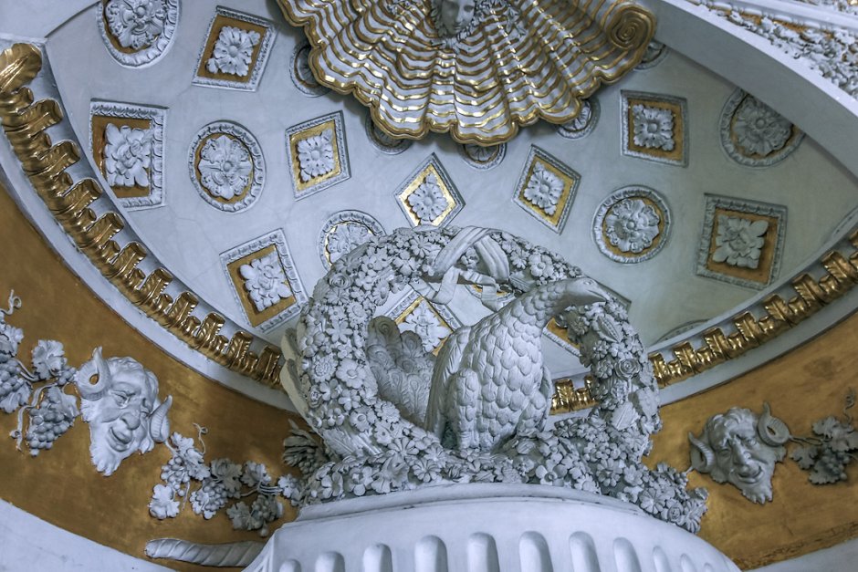 Королевская спальня Версальского дворца Франция