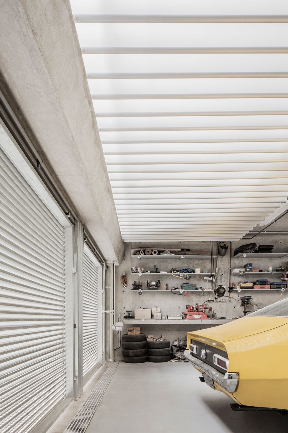 Потолочный стеллаж в гараж
