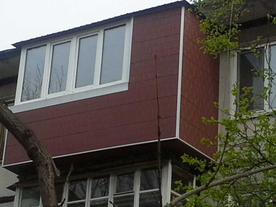 Балкон сайдингом