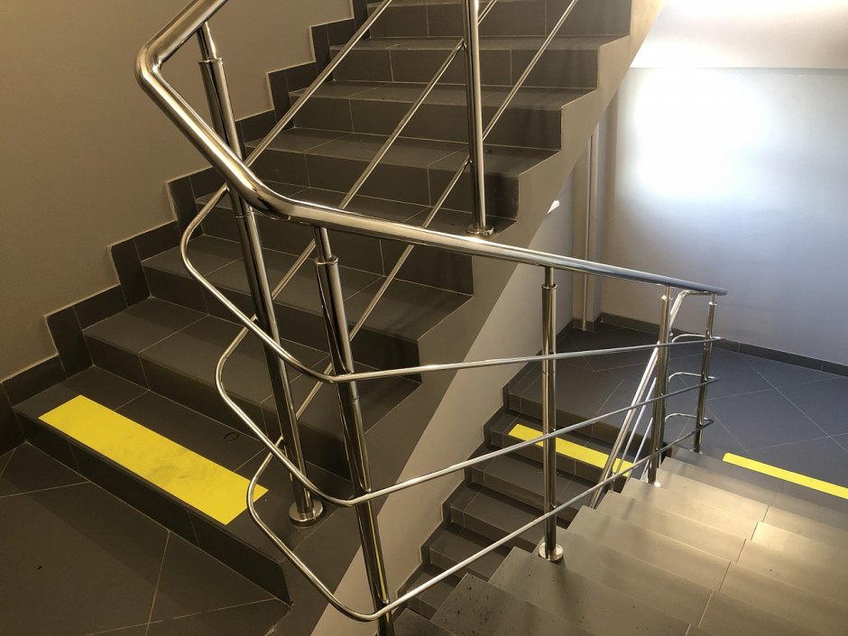 Лестница в современном стиле