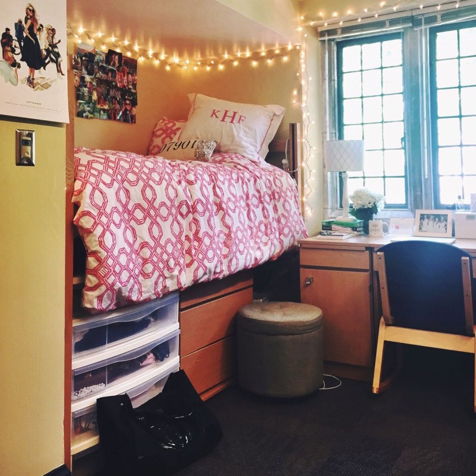 Уютная комната в общежитии