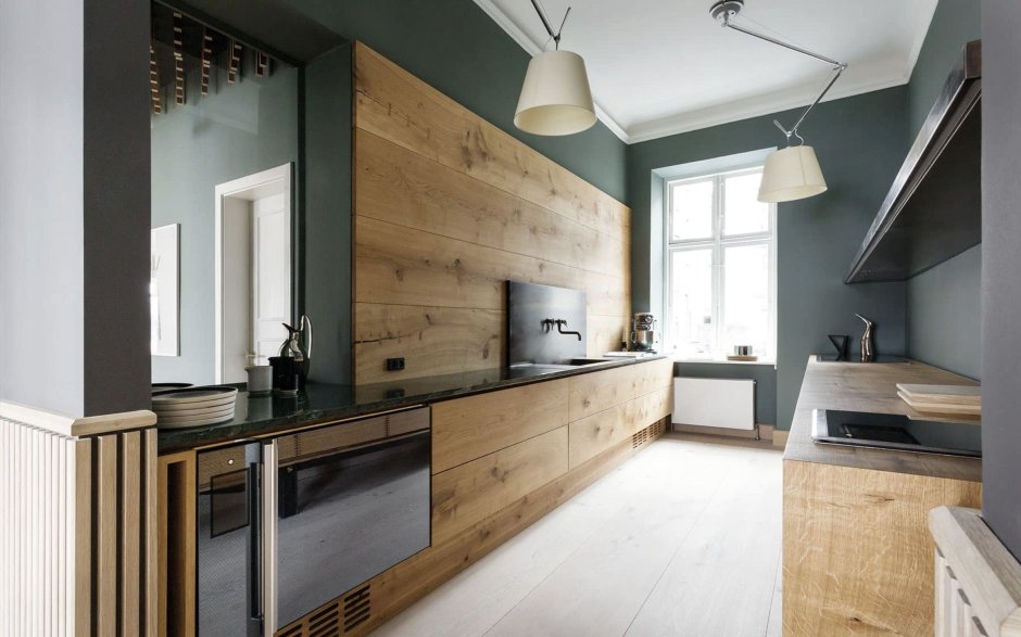 Кухня в скандинавском стиле с деревянной столешницей