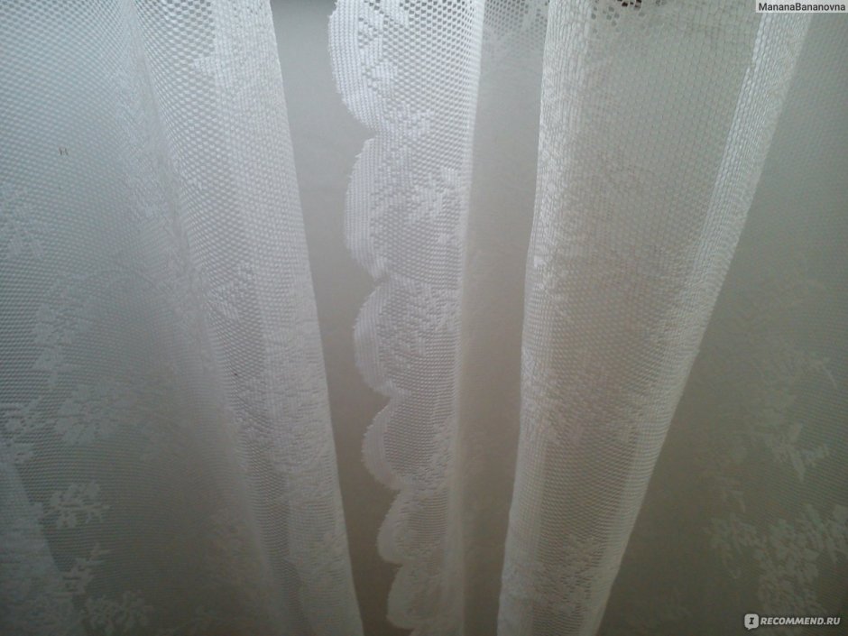 Lace Curtains in livingroom в панельном доме