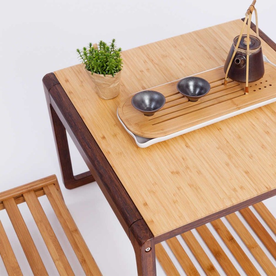 Бамбуковый столик