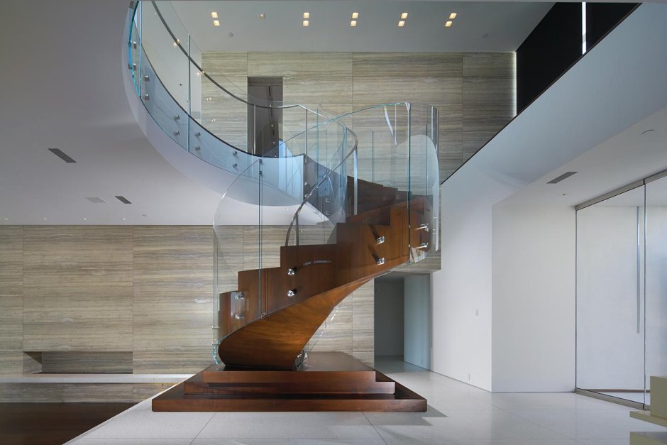 Дизайнерские лестницы из стекла