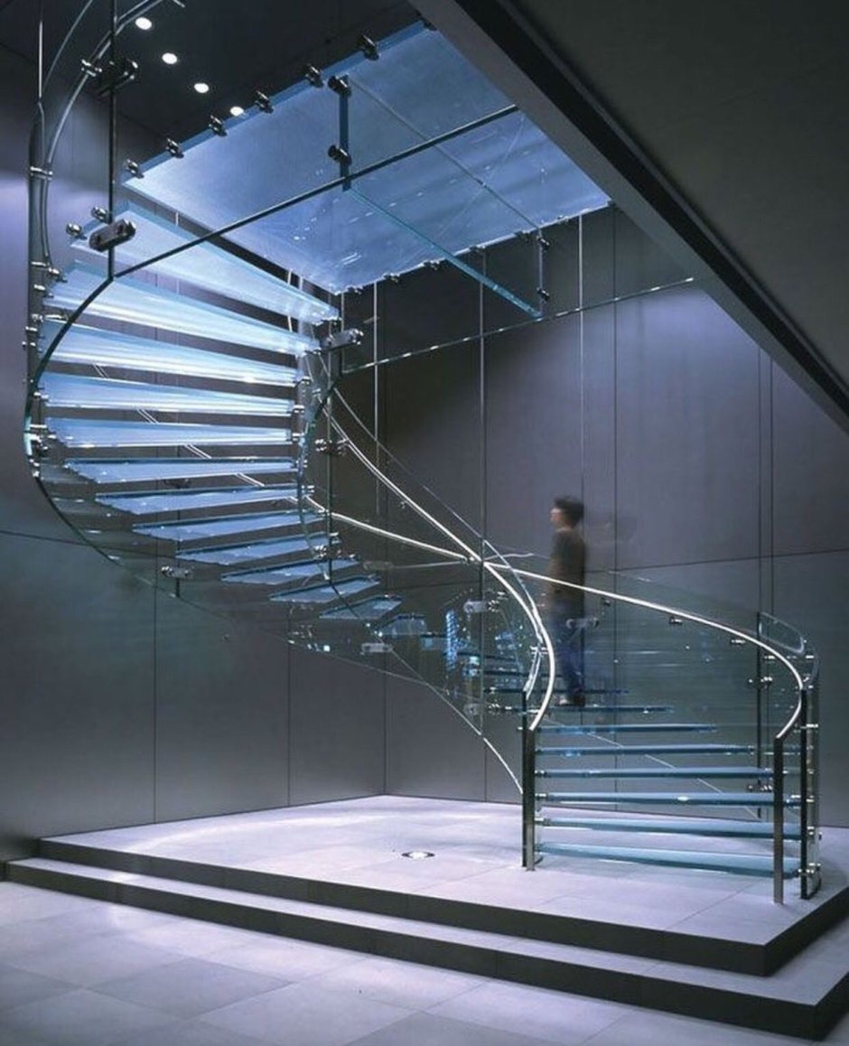 Остекленная лестница