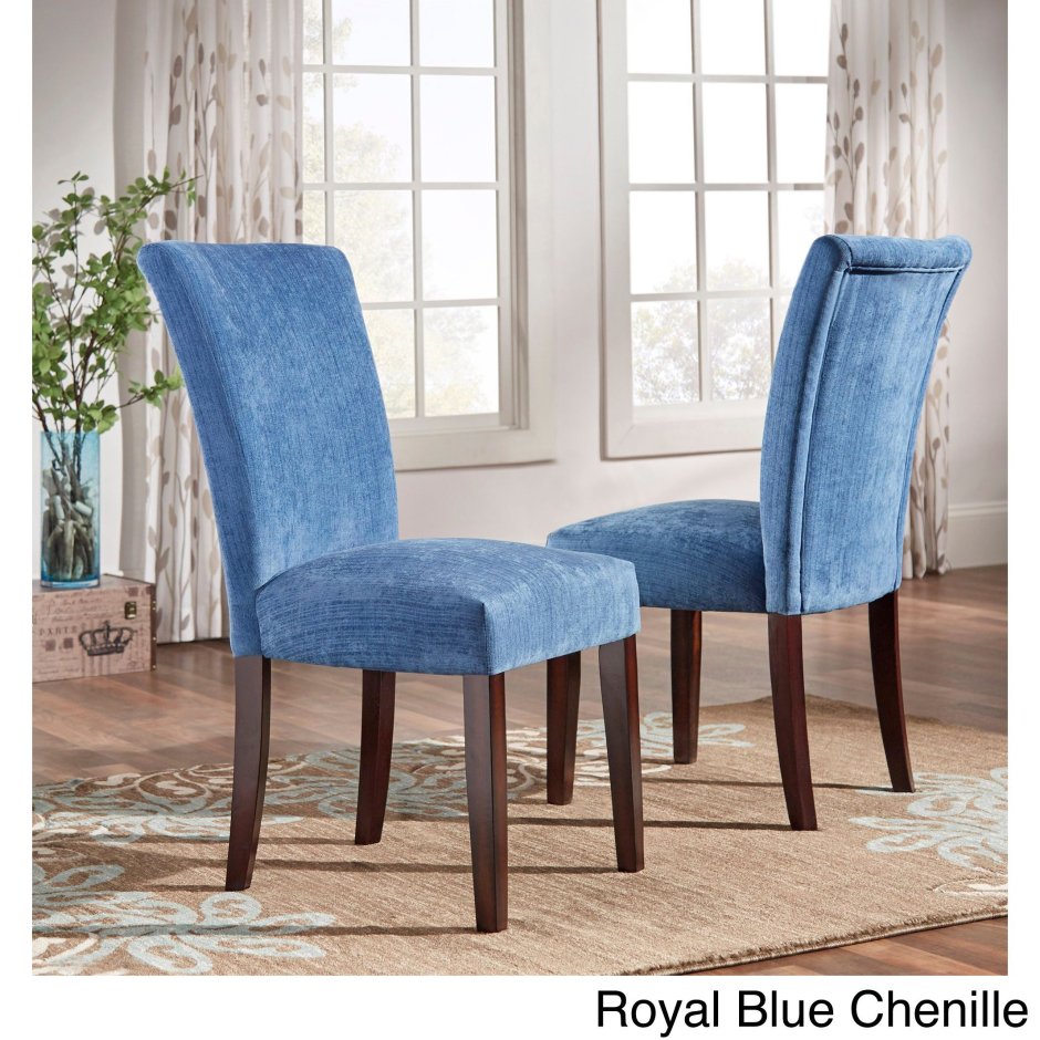 Бледно голубые стулья