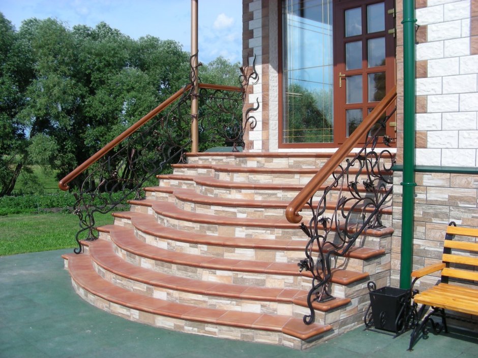 Красивые ступеньки в дом