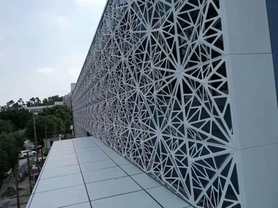 Алюминиевые декоративные панели