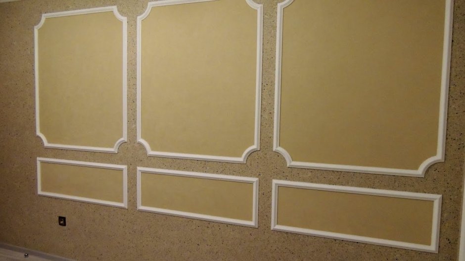Украсить стену в коридоре