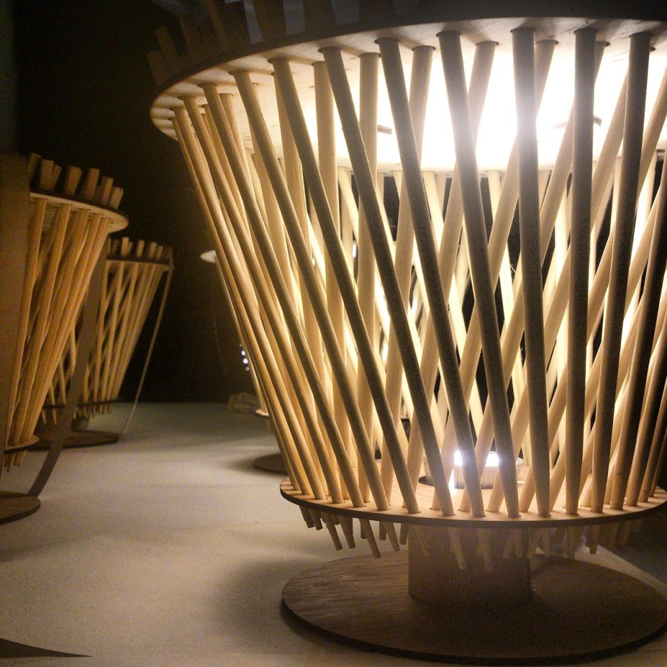 Инсталляция из палочек для суши