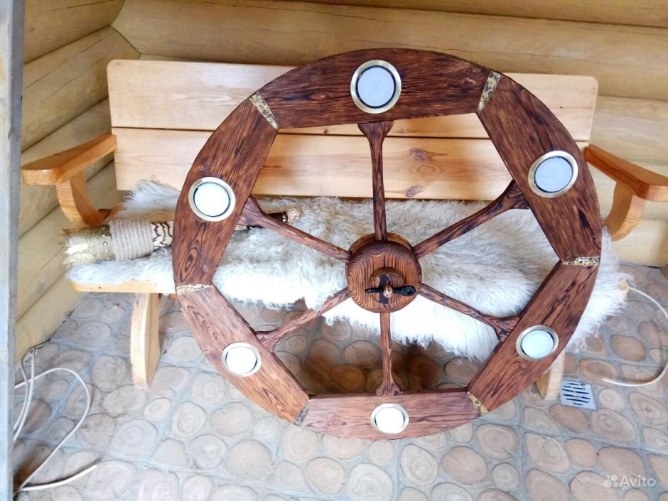 Люстра колесо из дерева в стиле лофт