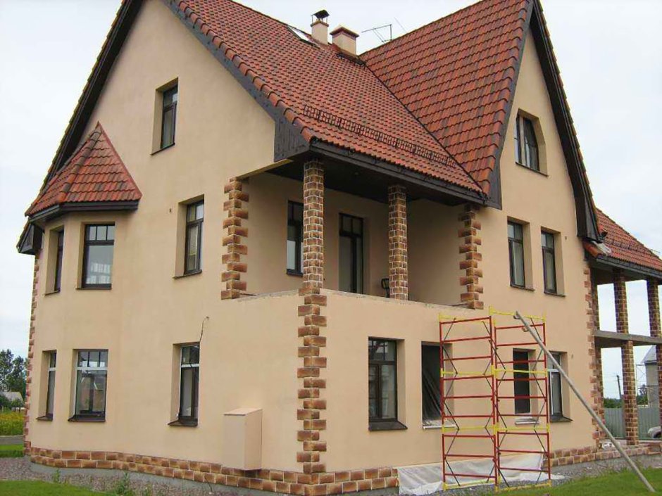 Фасад штукатурка и камень
