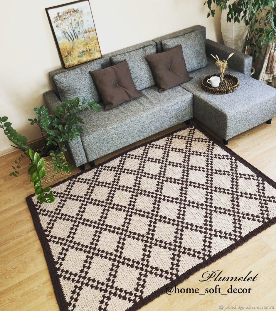 Ковер с узором ромбы