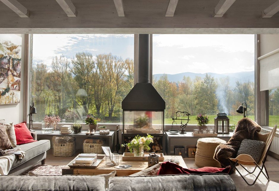 Уютный дом с панорамными окнами