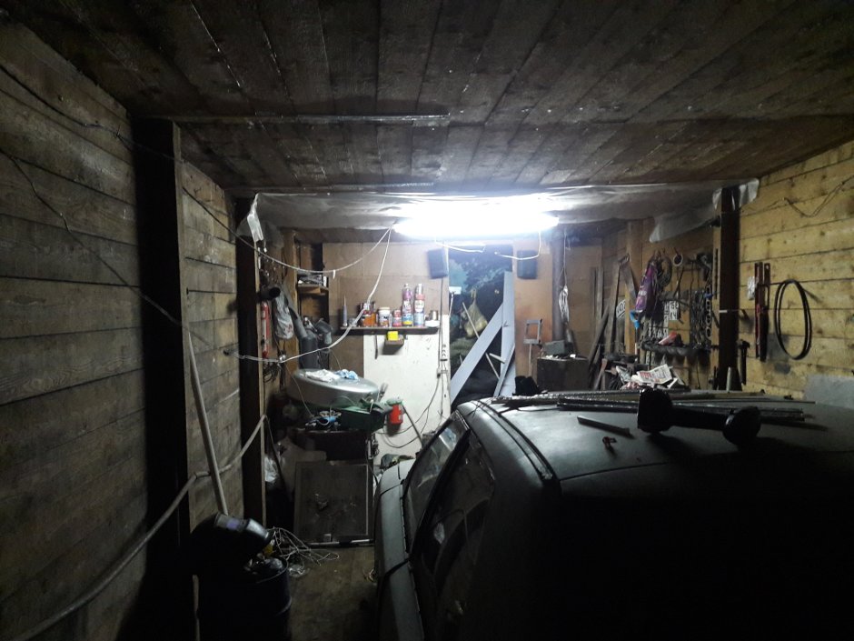Точечные светильники в гараже