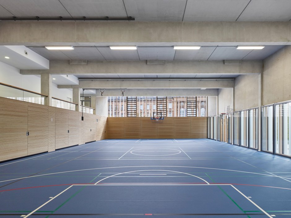 Gymnasium зал
