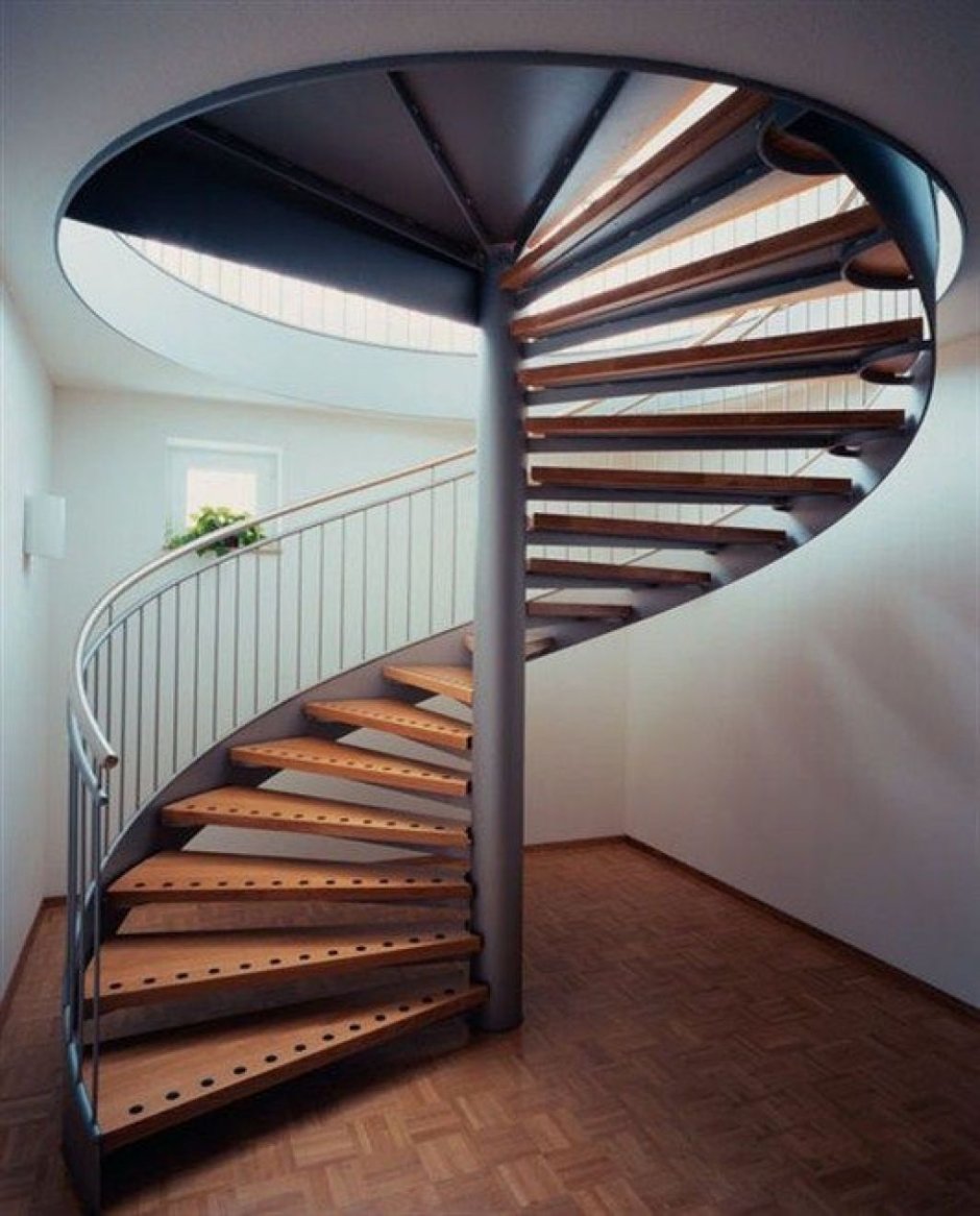 винтовые лестницы на второй этаж фото