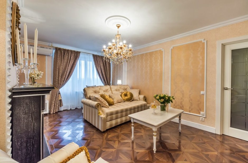 Барельеф в спальне