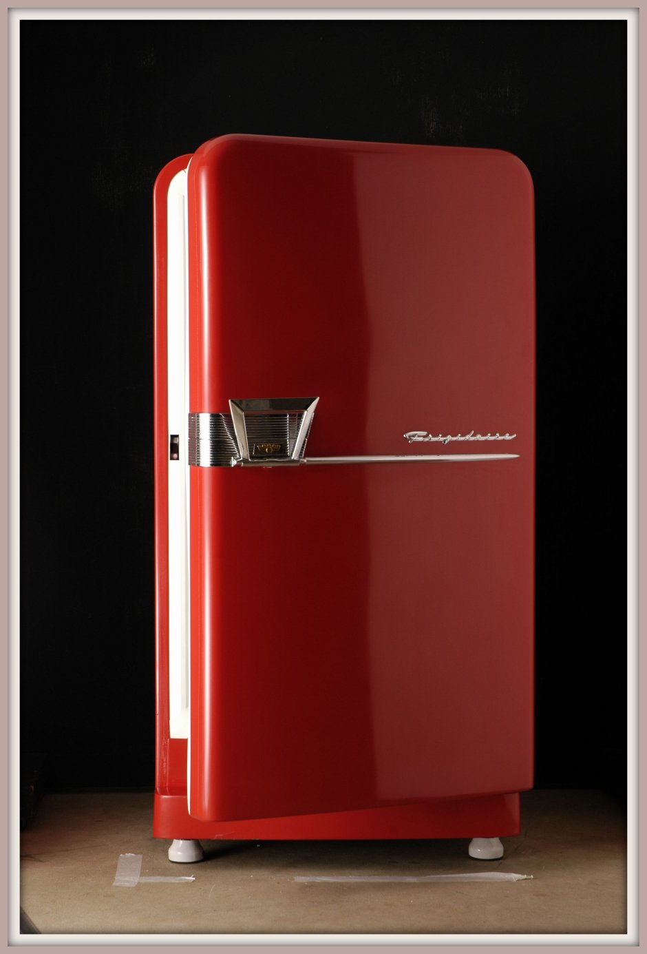 Холодильник LG бордовый ga499