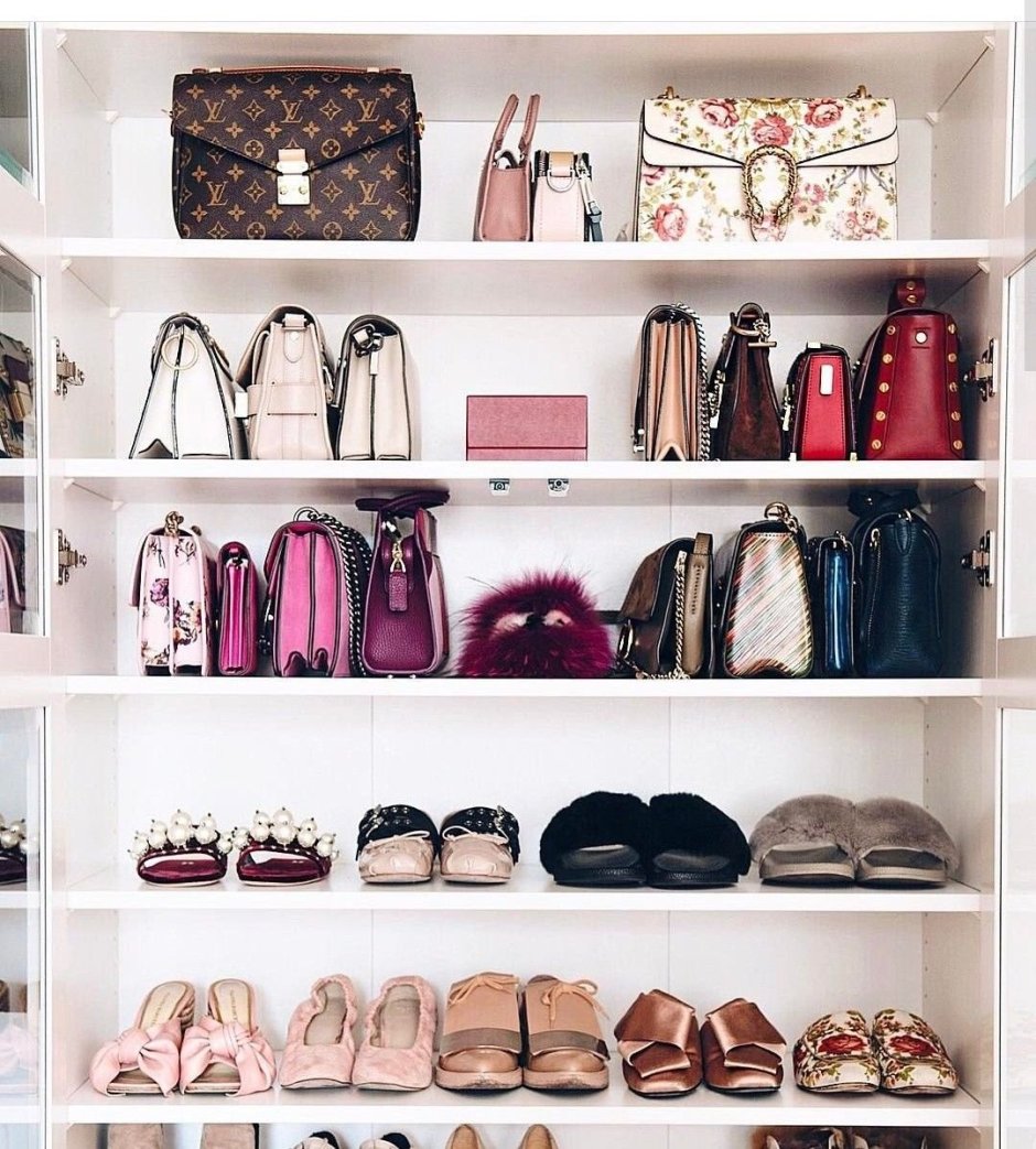 Система хранения обуви в шкафу