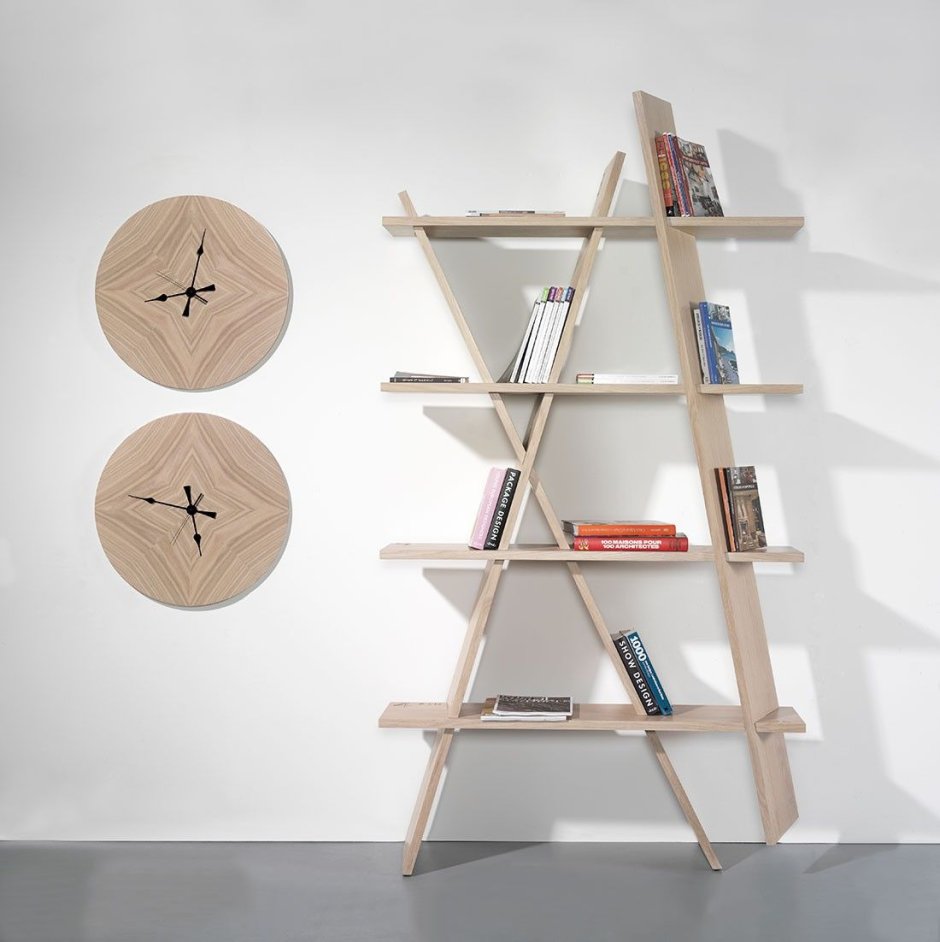 Стеллаж с книгами в интерьере