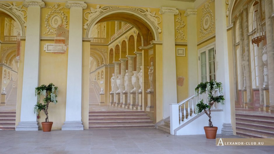 Павловский дворец фрейлинская