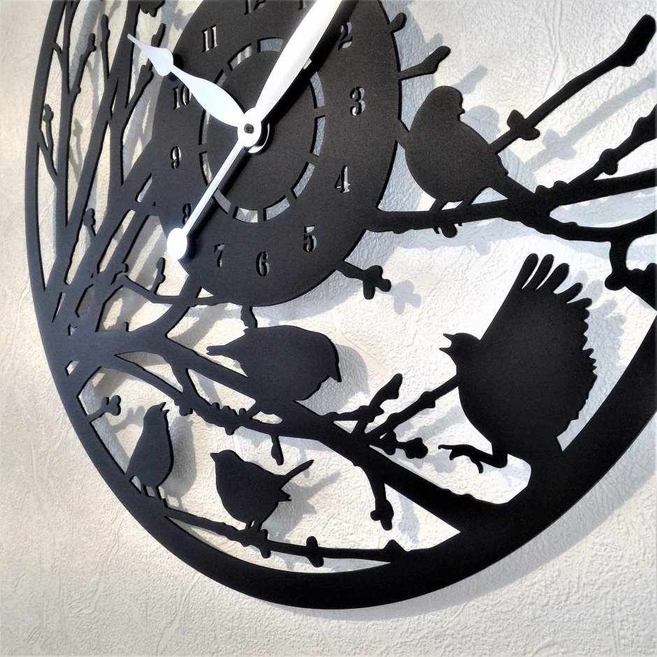 Декоративные часы на стену из металла