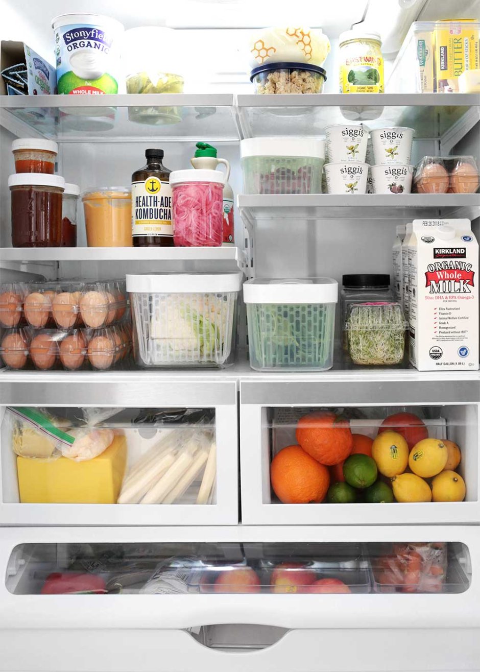 Организовать пространство в холодильнике