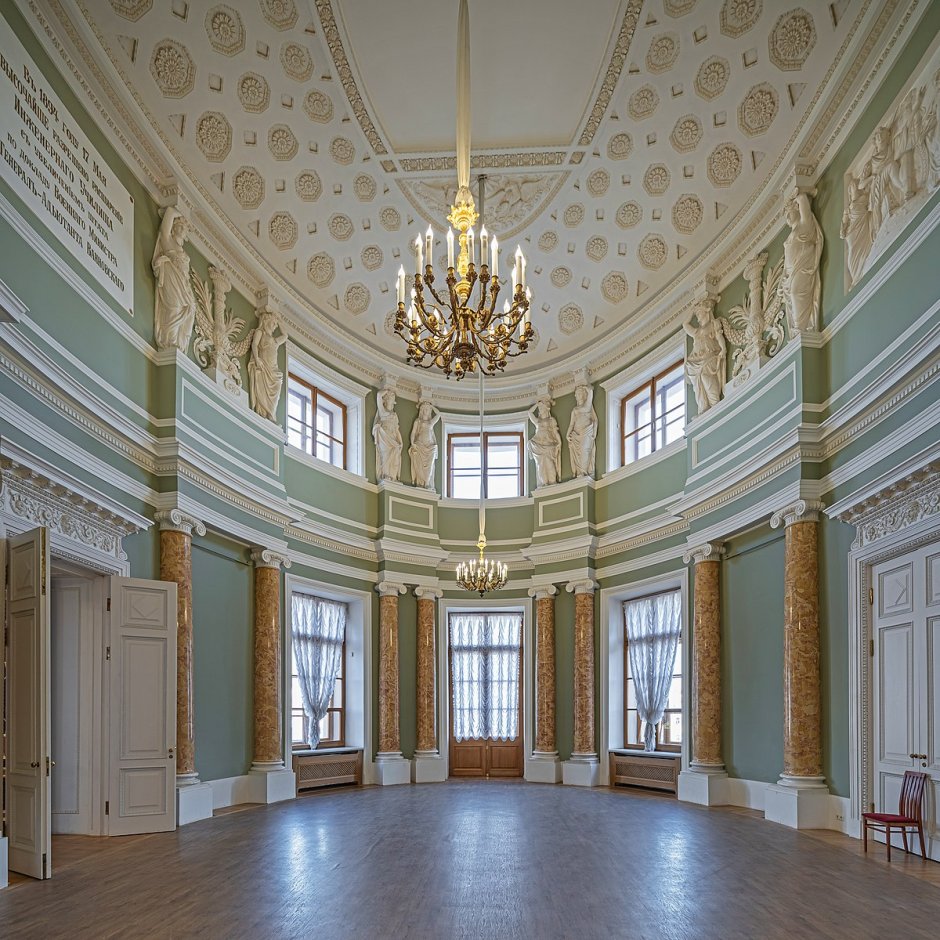 Михайловский замок в Санкт-Петербурге Тронный зал