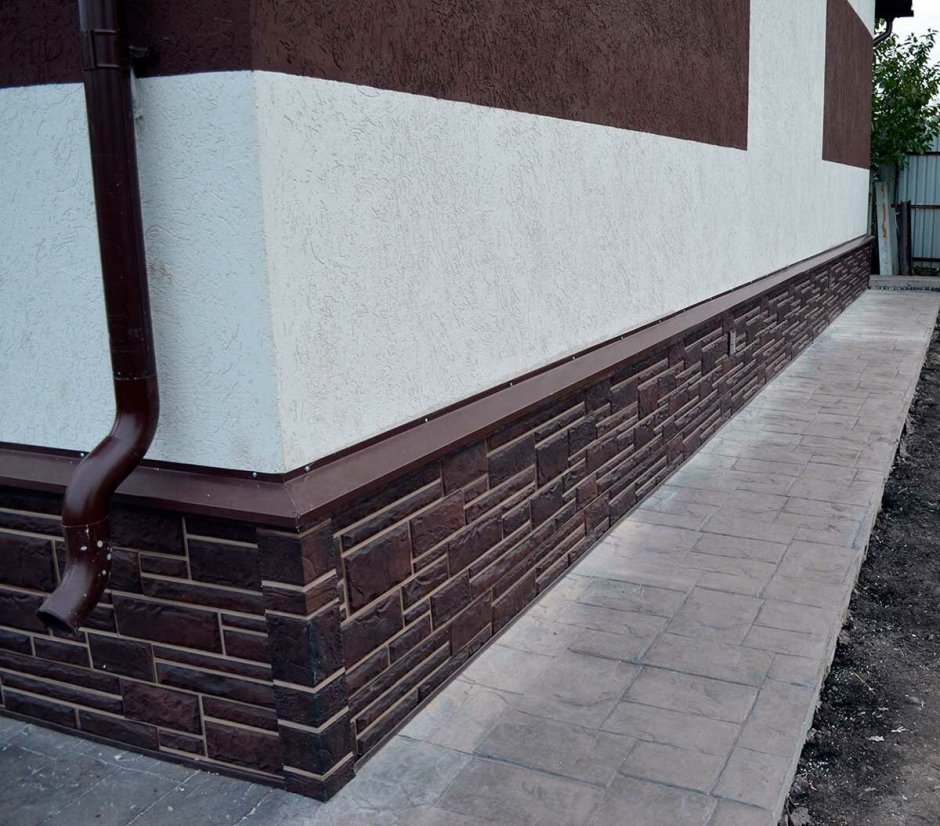 Отделка фундамента