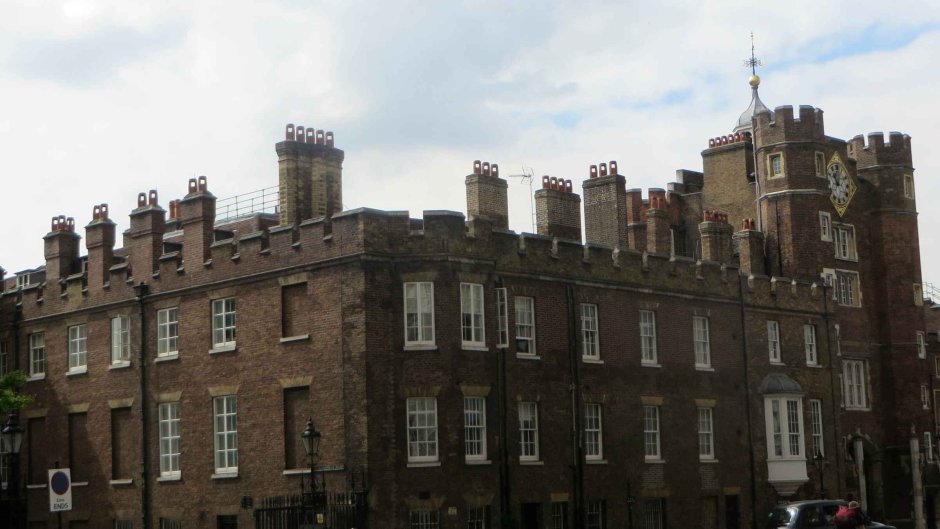 Сент Джеймс аллея