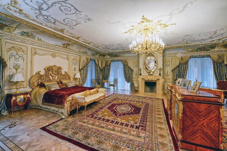 Шпалеры дворца Половцова