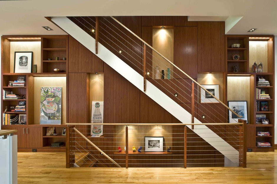 Лестницы на двухъярусную квартиру